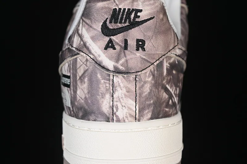 All categories Nk Air Force 1 Air Force series Nk Air Force 1 Low Air Force low-top Nike Air Force 1'07 Low Three-party joint deadwood Xunqiu Air Force 1 low-top casual sneakers DF0188-125